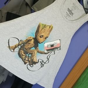Grey Groot tank